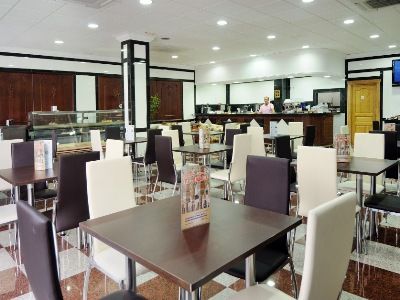 Reyesol Hotell 2*