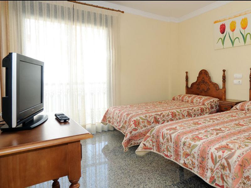Hotell Reyesol 2*